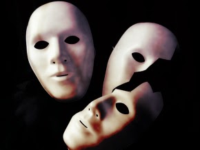 maschere-uomo-manipolatore